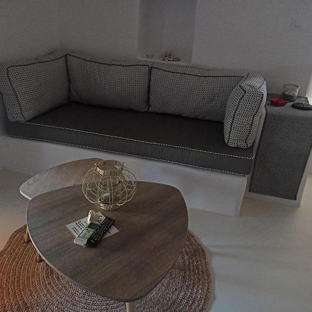 Andria'S Suites Chrisi Akti  Cameră foto